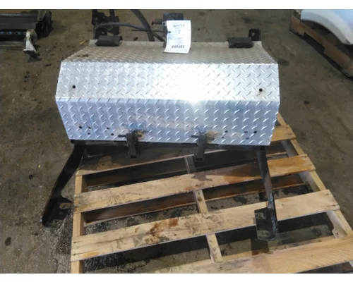 VOLVO VNR BATTERY BOX