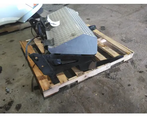 VOLVO VNR BATTERY BOX