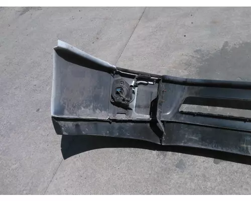 VOLVO VNR BUMPER ASSEMBLY, FRONT