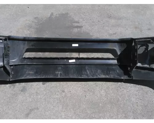 VOLVO VNR BUMPER ASSEMBLY, FRONT