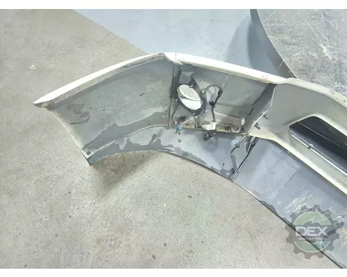 VOLVO VNR Bumper Assembly, Front