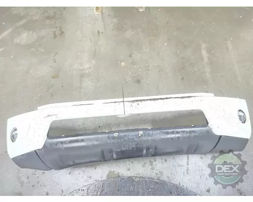 VOLVO VNR Bumper Assembly, Front