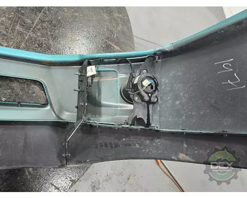 VOLVO VNR Bumper Assembly, Front