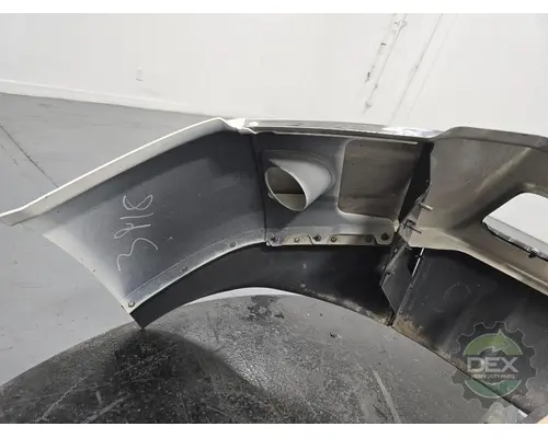 VOLVO VNR Bumper Assembly, Front