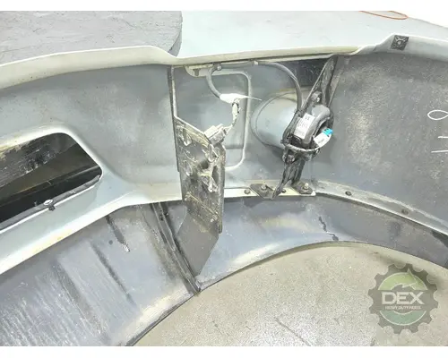 VOLVO VNR Bumper Assembly, Front