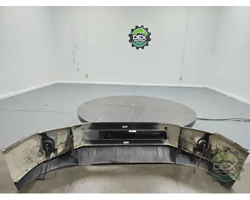 VOLVO VNR Bumper Assembly, Front