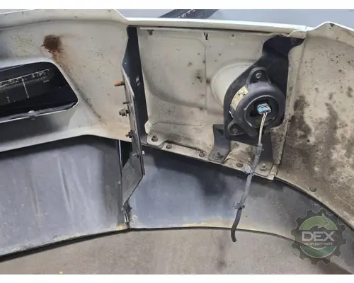 VOLVO VNR Bumper Assembly, Front