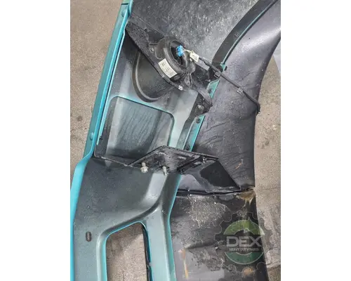 VOLVO VNR Bumper Assembly, Front