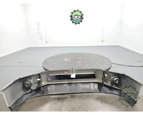 VOLVO VNR Bumper Assembly, Front
