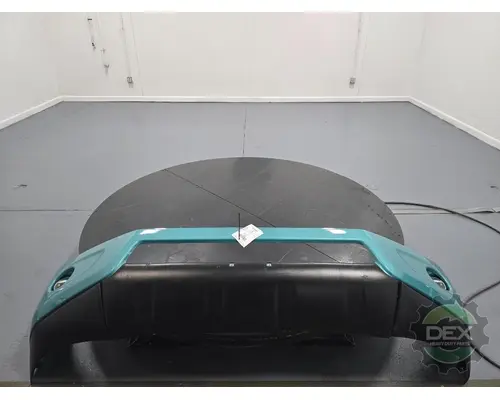 VOLVO VNR Bumper Assembly, Front