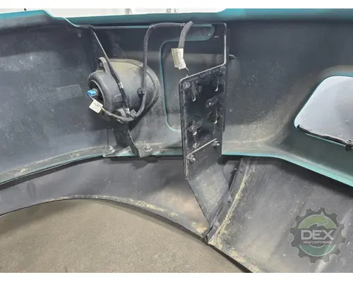 VOLVO VNR Bumper Assembly, Front