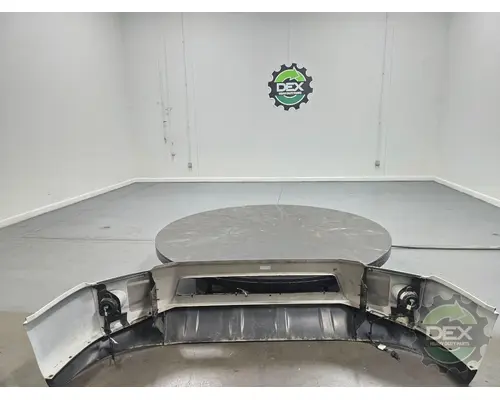 VOLVO VNR Bumper Assembly, Front