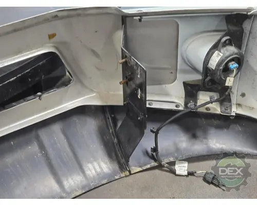 VOLVO VNR Bumper Assembly, Front