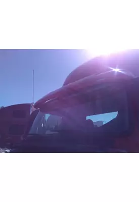 VOLVO VNR CAB CLIP