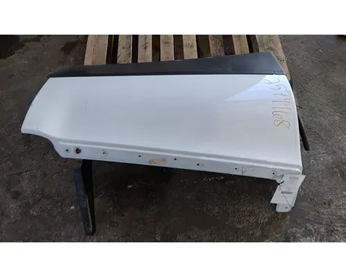 VOLVO VNR CAB EXTENSION