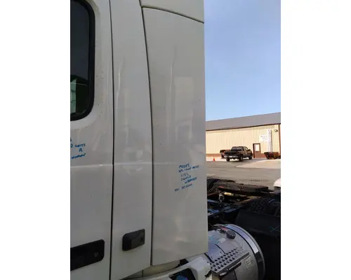 VOLVO VNR CAB EXTENSION