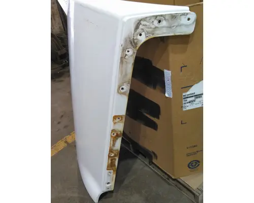 VOLVO VNR CAB EXTENSION