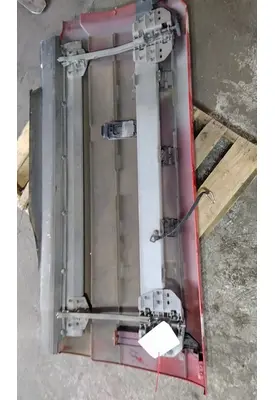 VOLVO VNR CAB SKIRT/SIDE FAIRING