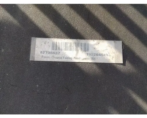 VOLVO VNR CAB SKIRTSIDE FAIRING