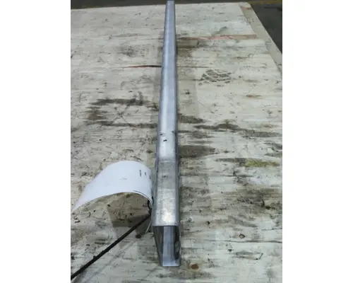 VOLVO VNR CAB STEP