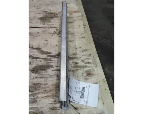 VOLVO VNR CAB STEP