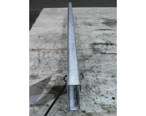VOLVO VNR CAB STEP