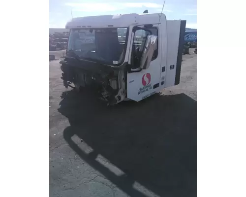 VOLVO VNR CAB