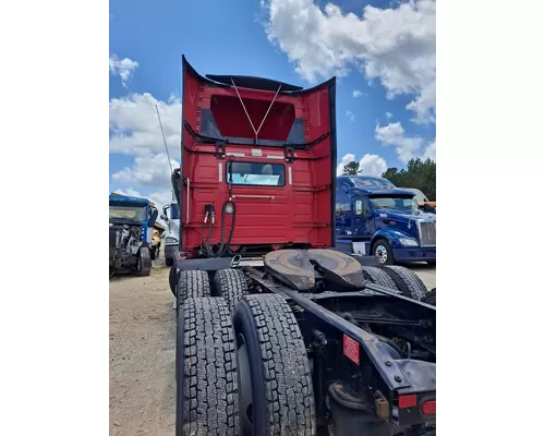 VOLVO VNR CAB