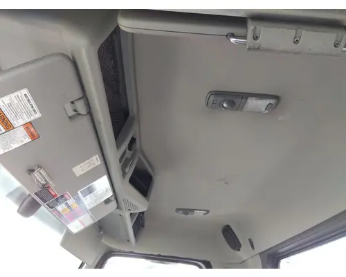 VOLVO VNR CAB