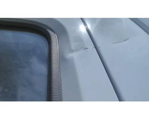 VOLVO VNR CAB