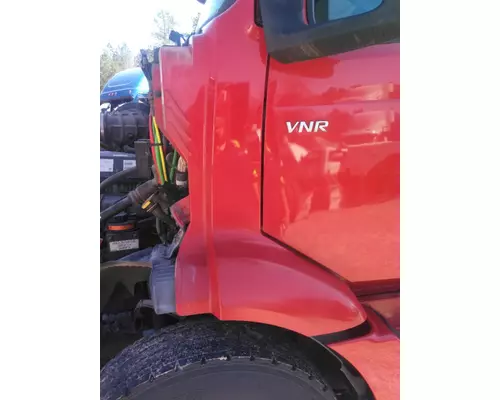 VOLVO VNR COWL