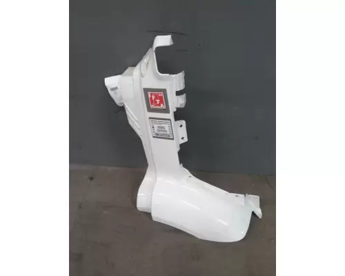 VOLVO VNR COWL