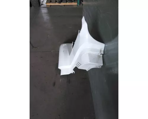 VOLVO VNR COWL