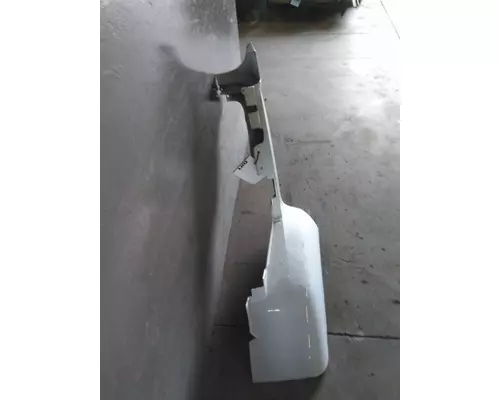 VOLVO VNR COWL