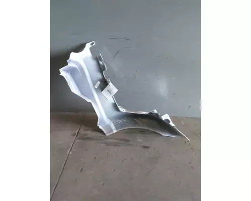 VOLVO VNR COWL