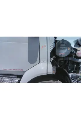 VOLVO VNR COWL