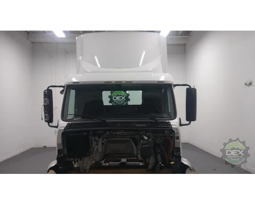 VOLVO VNR Cab
