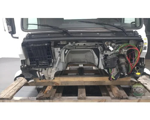 VOLVO VNR Cab