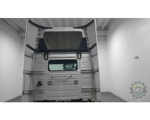 VOLVO VNR Cab