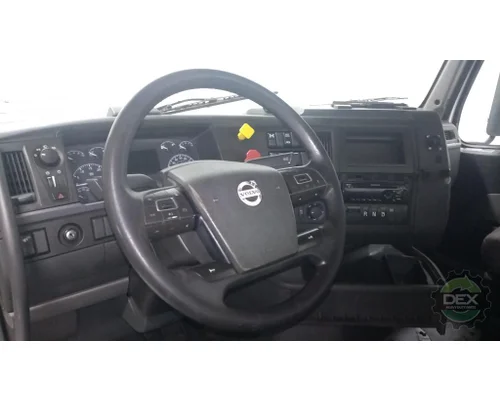 VOLVO VNR Cab