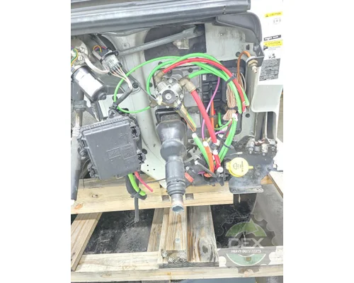 VOLVO VNR Cab