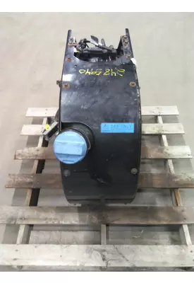 VOLVO VNR DEF TANK