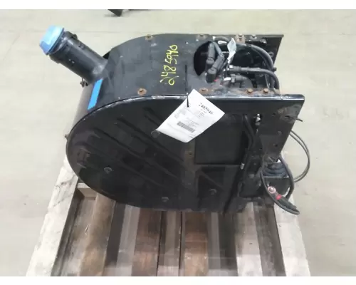 VOLVO VNR DEF TANK