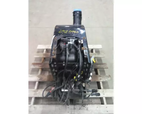 VOLVO VNR DEF TANK