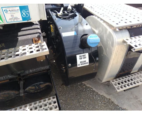 VOLVO VNR DEF TANK