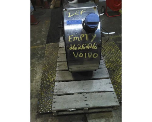 VOLVO VNR DEF TANK