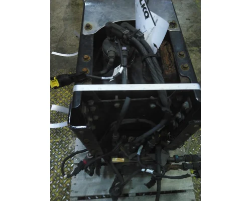 VOLVO VNR DEF TANK
