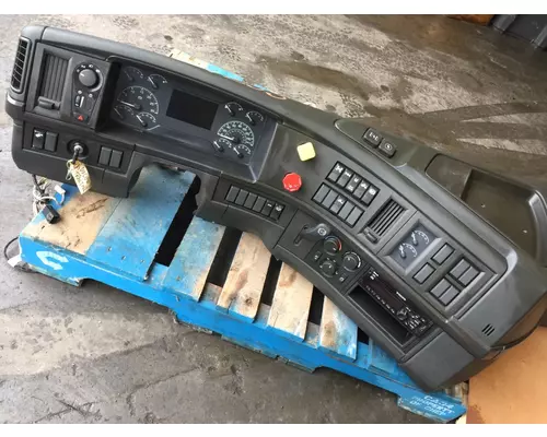 VOLVO VNR Dash Assembly