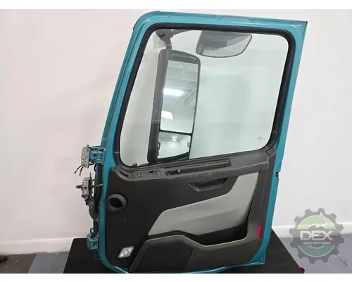 VOLVO VNR Door Assembly, Front