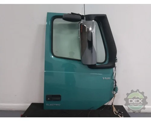 VOLVO VNR Door Assembly, Front